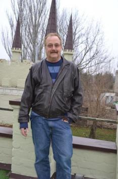 John (USA, Anchorage  - 65 let)