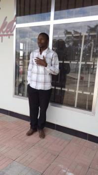 Richard (Tanzanie , Dar es salaam - 21 let)