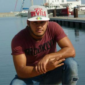 Karim (Tunisko , Bizerte - 22 let)