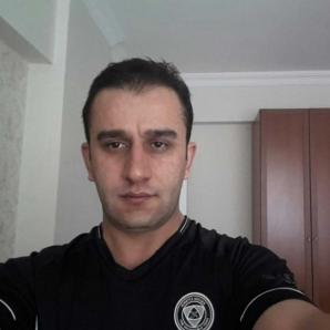 Akif (Turecko, Istanbul - 34 let)
